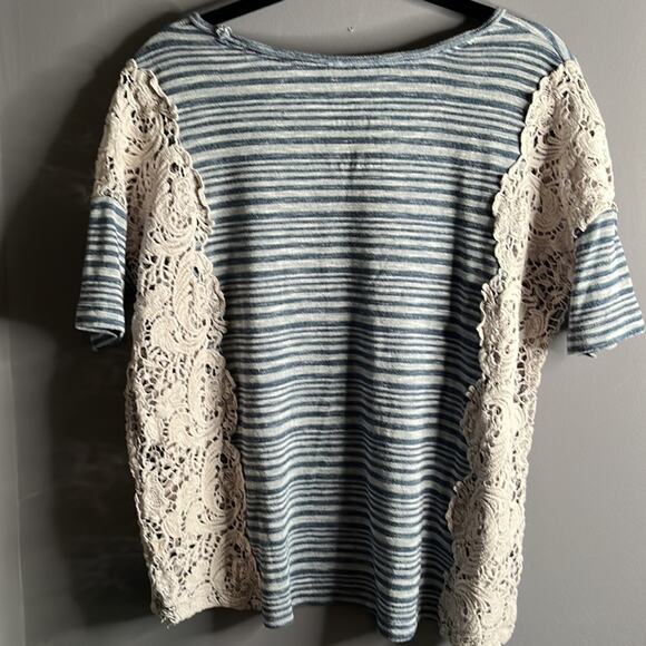 We the Free Blue and White Striped Short Sleeve Shirt Size Size - Picture 5 of 6